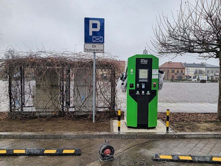 EV Charger by WrS.tm.pl