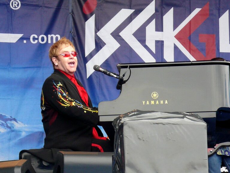 Elton John - Thomas Waleczka