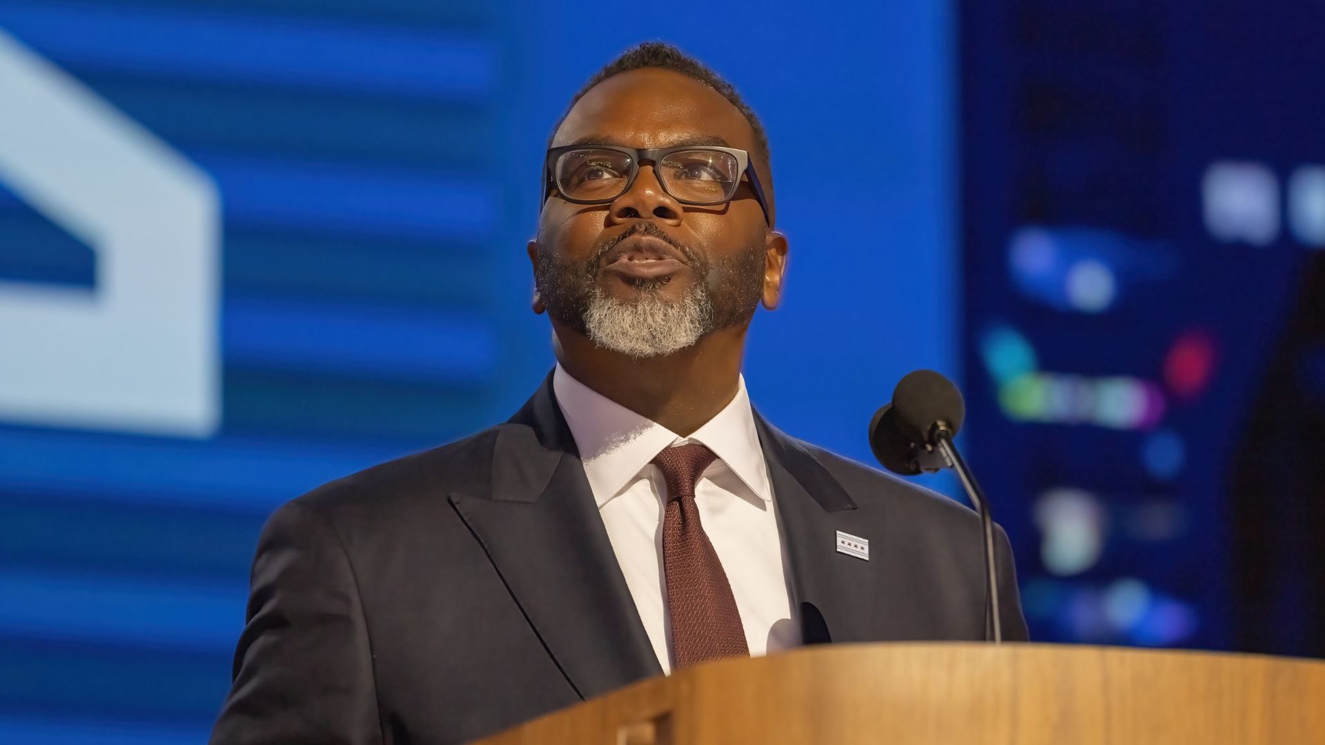 Chicago Mayor Orders Police to Defy Trump’s Federal Immigration Crackdown